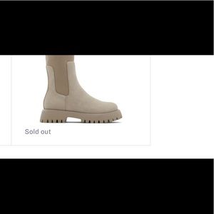 Size 40 lug sole mid calf boot